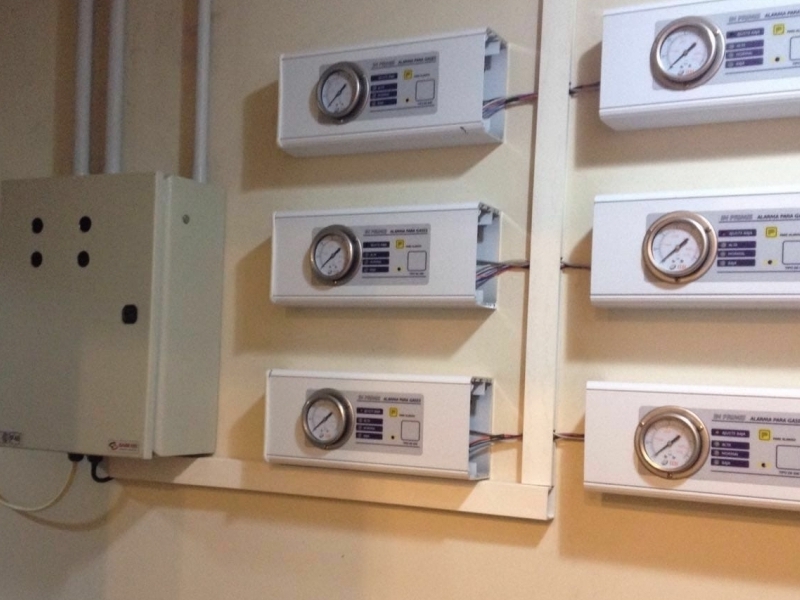 Instalación de alarmas de gases especiales.